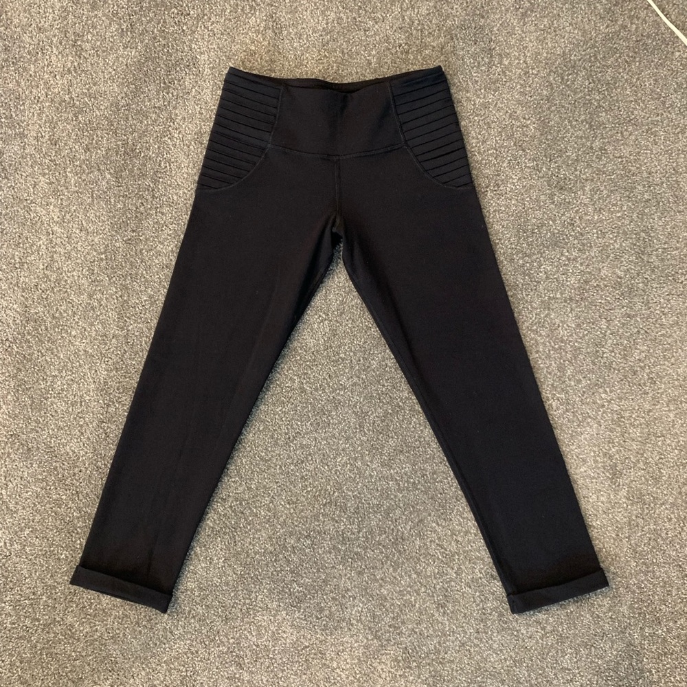 Lululemon Aphrodite Crop